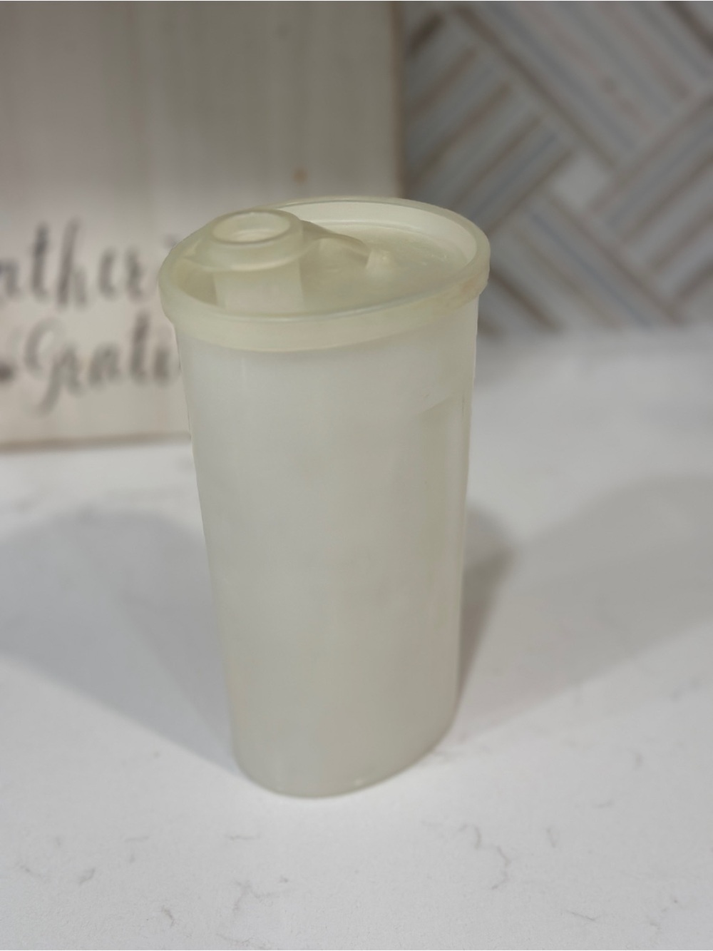 Vintage Tupperware Pour-N-Store Container 640-3 with Pour Spout Lid